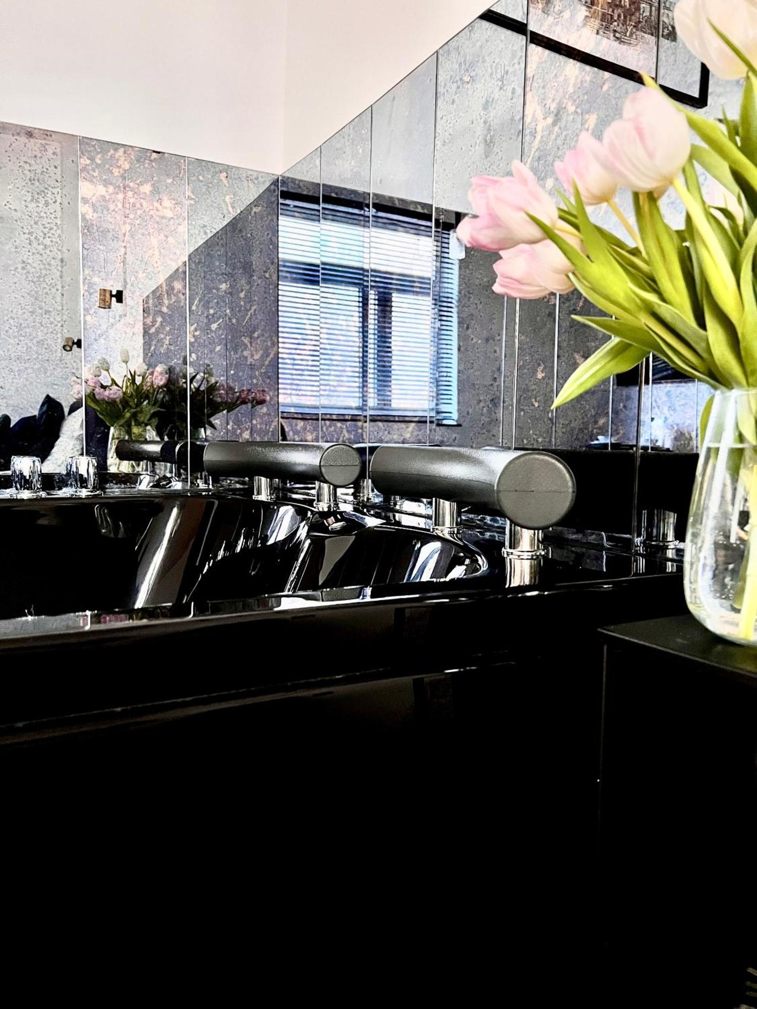 Old Town Jacuzzi Apartment Krakow